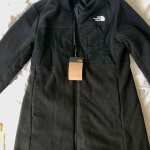Long fleece North Face jacket